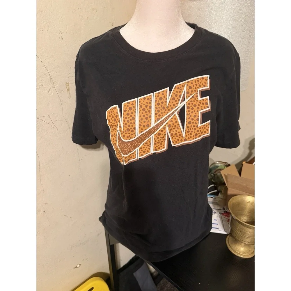 MENS NIKE NSW FUTURA SWOOSH TEE‎ Size Small